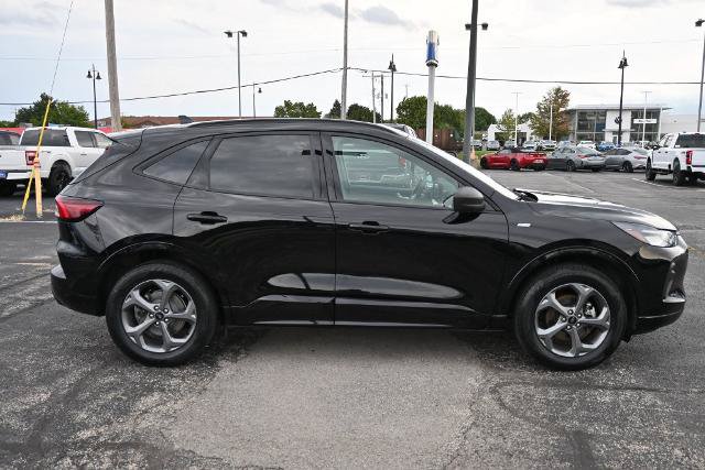 Certified 2024 Ford Escape ST-Line w/ Tech Pack #1 AWD/4WD image 8