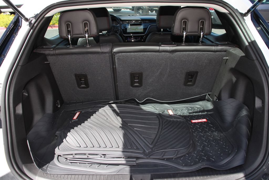 Used 2023 Chevrolet Bolt EUV Premier w/ Sun & Sound Package FWD image 24
