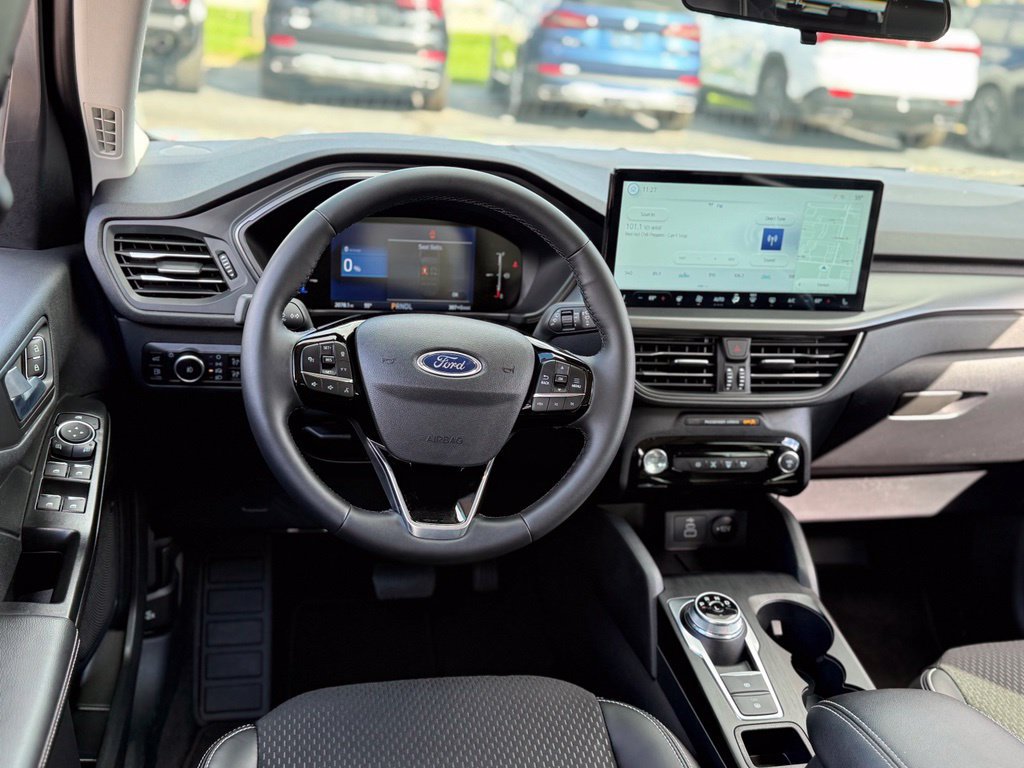 Certified 2026 Ford Escape SE w/ Class II Trailer Tow Package FWD image 4