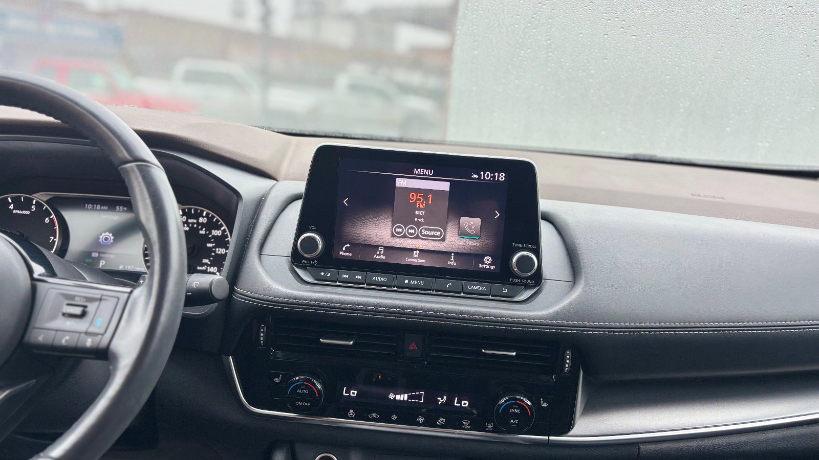 Used 2023 Nissan Rogue SV w/ SV Premium Package image 34