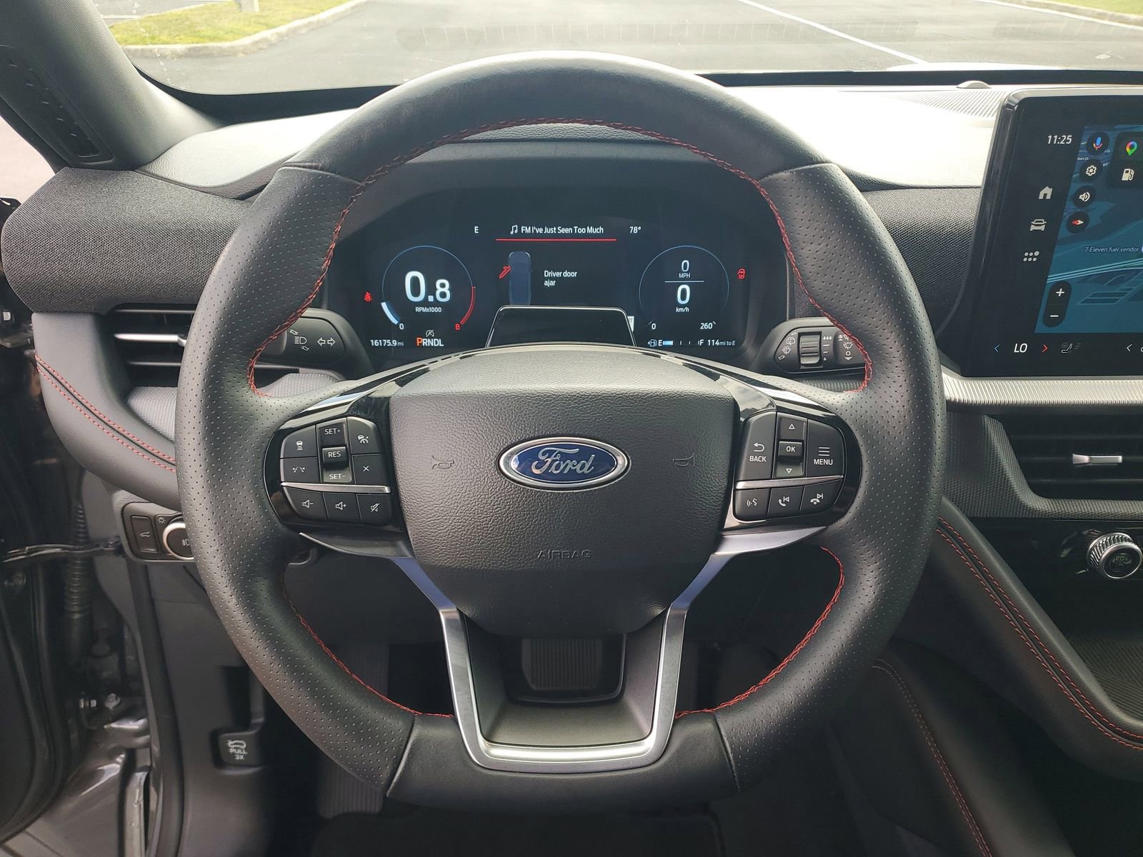 Certified 2025 Ford Explorer ST-Line w/ ST-Line Street Pack image 20