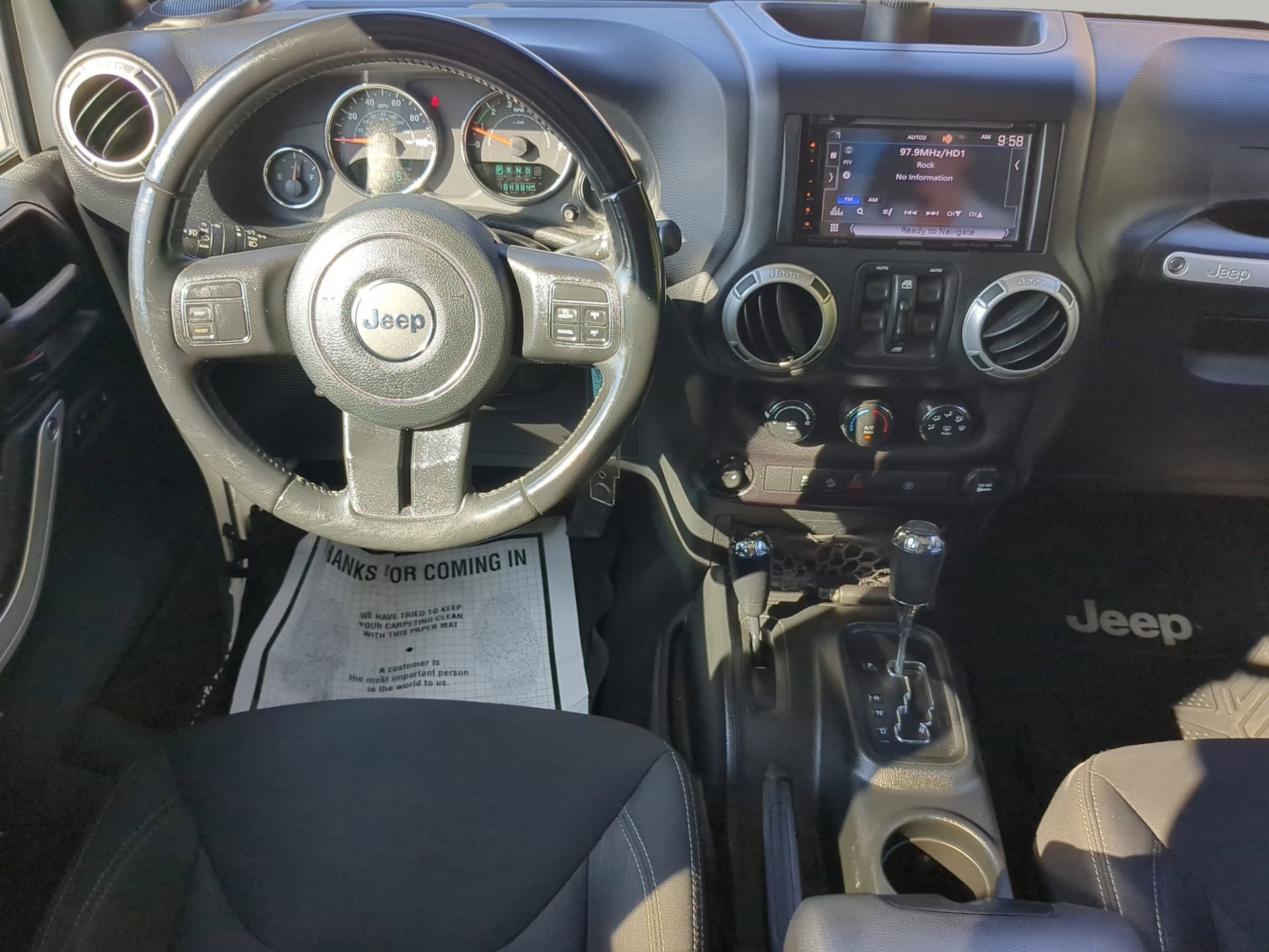 Used 2018 Jeep Wrangler Unlimited Sahara image 38