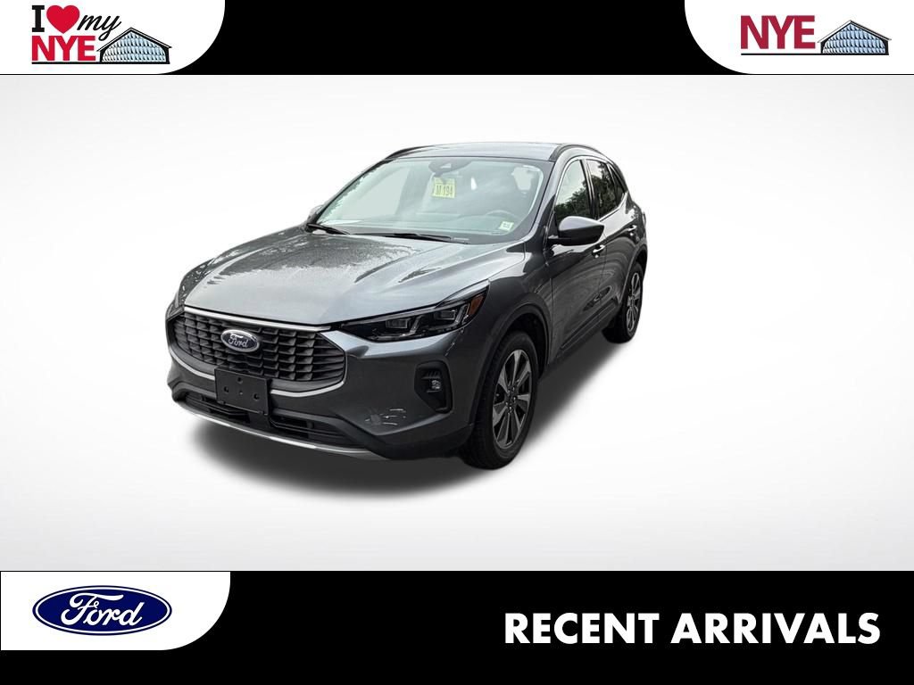 Certified 2025 Ford Escape Platinum