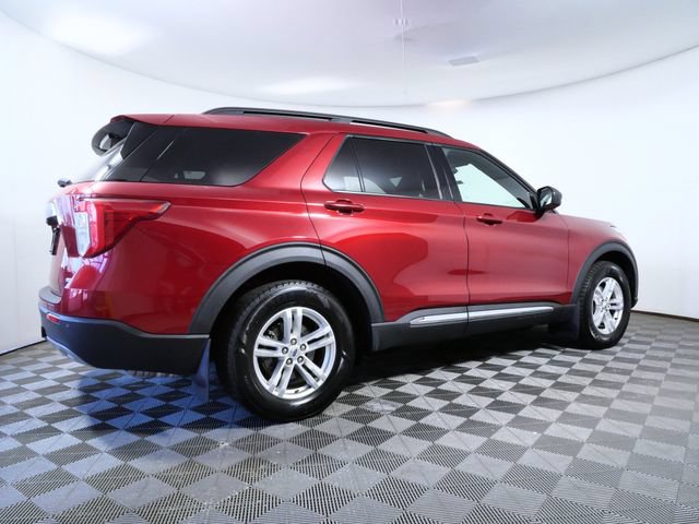 Certified 2020 Ford Explorer XLT w/ Equipment Group 202A AWD/4WD image 8