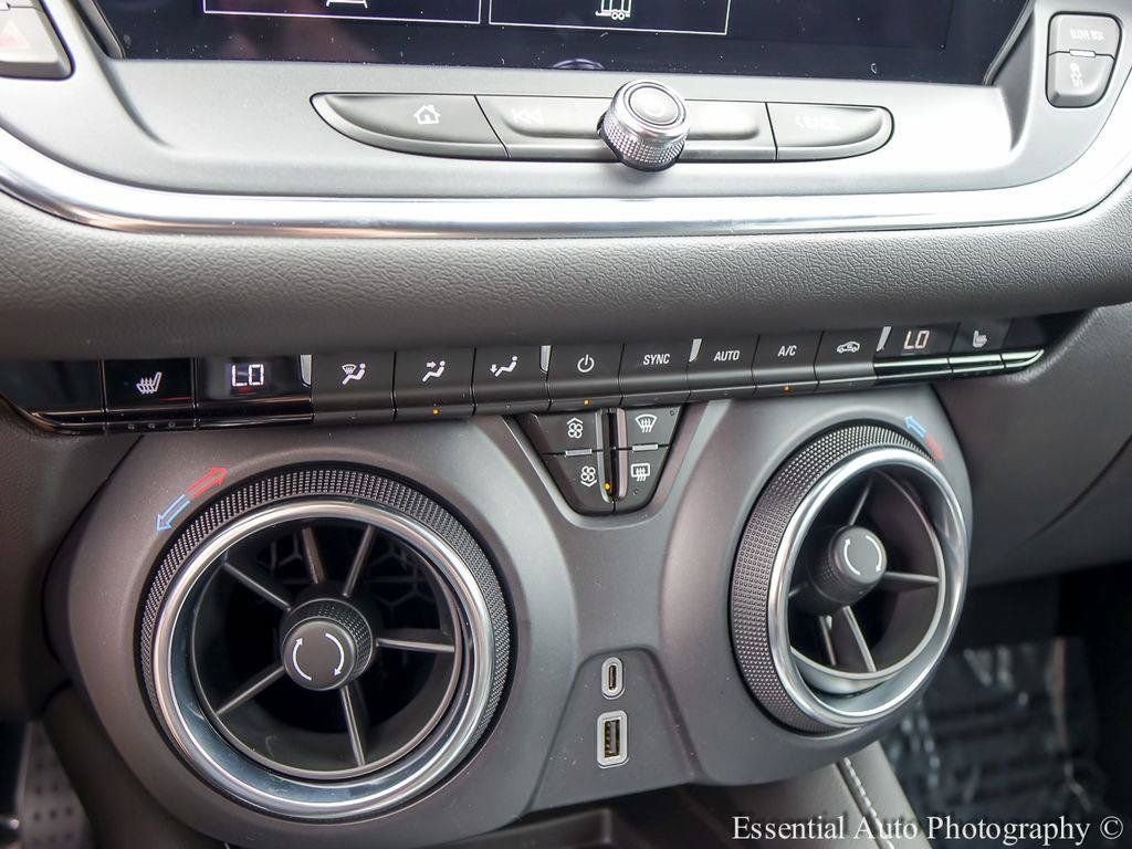 Used 2023 Chevrolet Blazer LT w/ Convenience Package AWD/4WD image 17
