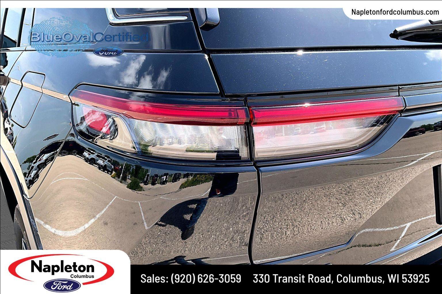 Used 2023 Jeep Grand Cherokee Limited w/ Luxury Tech Group II AWD/4WD image 31