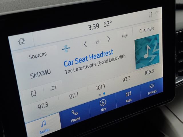 Certified 2022 Ford Explorer XLT w/ Equipment Group 202A image 22