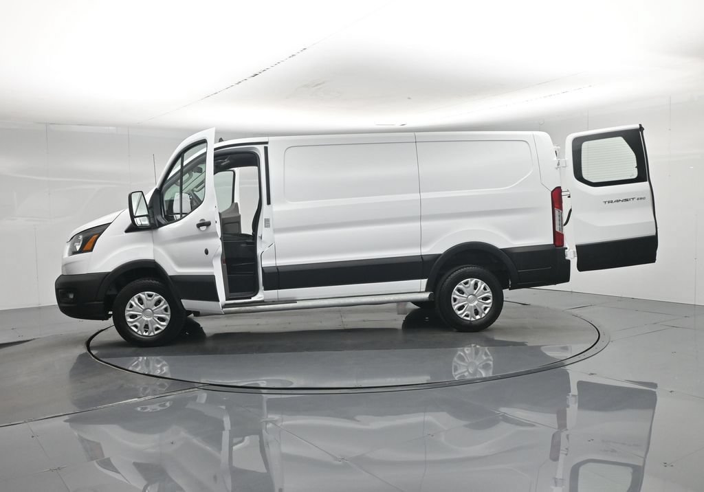 Certified 2025 Ford Transit 250 Low Roof w/ Exterior Upgrade Package RWD image 5