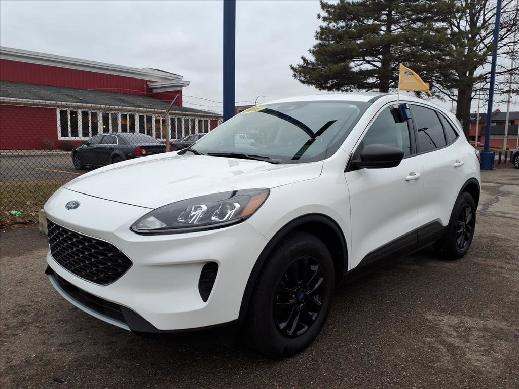 Certified 2022 Ford Escape SE w/ Convenience Package