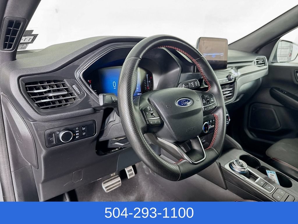 Certified 2024 Ford Escape ST-Line FWD image 11