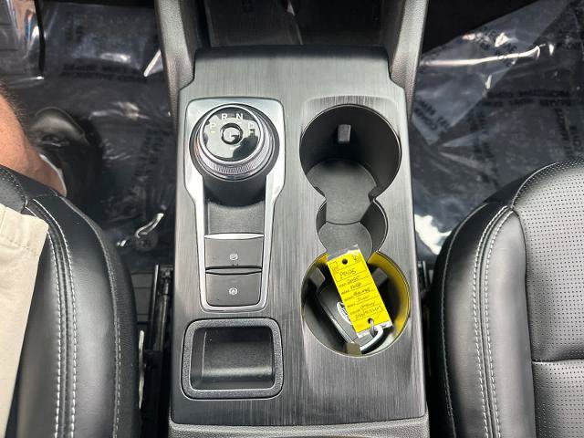 Certified 2025 Ford Escape Platinum AWD/4WD image 24