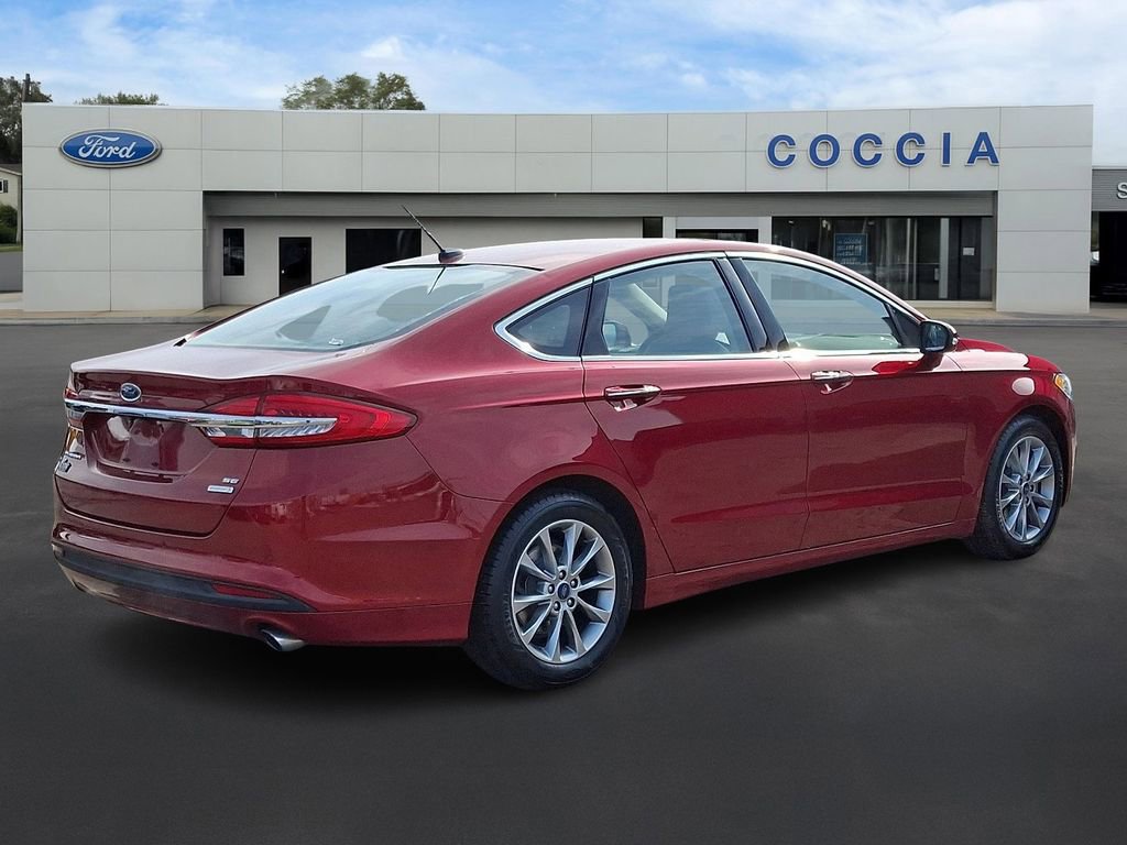 Certified 2017 Ford Fusion SE w/ Fusion SE Technology Package image 4