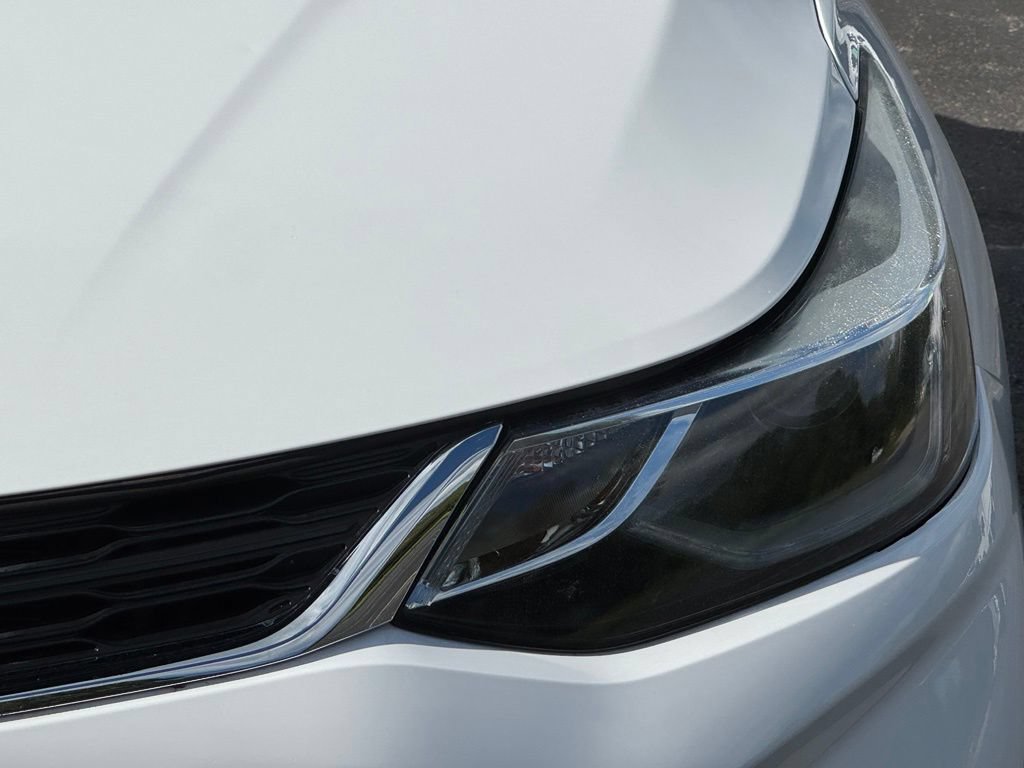 Used 2017 Chevrolet Cruze LT FWD image 5