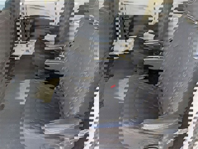 Used 2022 Chrysler Voyager LX image 25