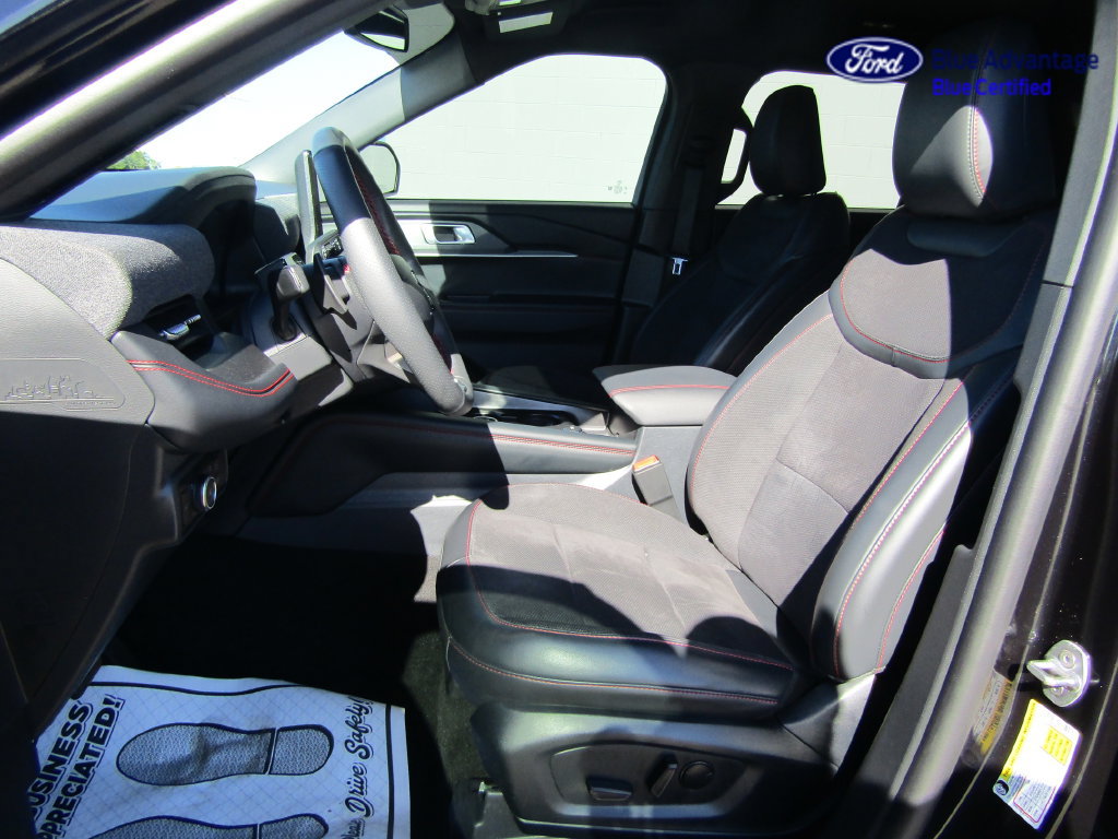 Certified 2026 Ford Explorer ST AWD/4WD image 3