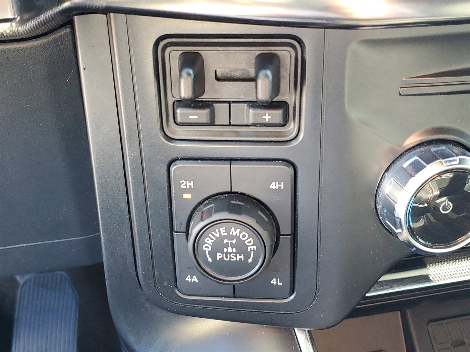 Certified 2024 Ford F150 Raptor image 26