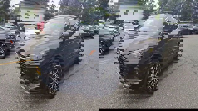 Certified 2023 Ford Escape SE w/ PHEV Premium Package image 2