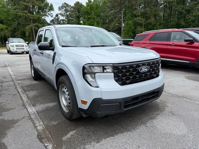 Certified 2025 Ford Maverick XL w/ Equipment Group 102A AWD/4WD image 2