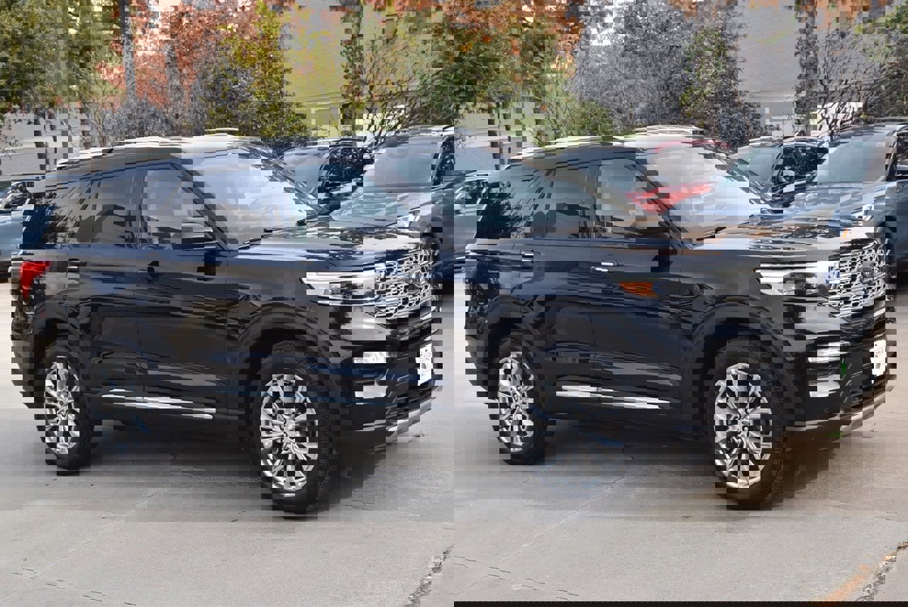 Certified 2023 Ford Explorer Limited image 5