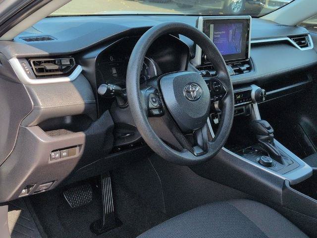 Used 2024 Toyota RAV4 LE AWD/4WD image 11