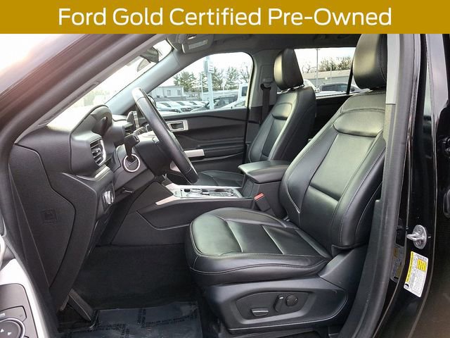 Certified 2022 Ford Explorer XLT w/ Equipment Group 202A image 17