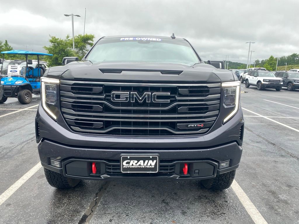 Used 2022 GMC Sierra 1500 AT4 w/ AT4 Preferred Package AWD/4WD image 2