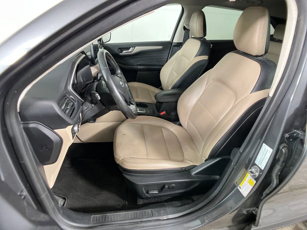 Certified 2021 Ford Escape SEL w/ Technology Package image 30