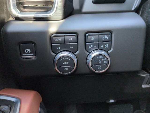Used 2025 GMC Sierra 2500 Denali Ultimate AWD/4WD image 27
