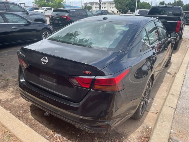 Used 2024 Nissan Altima 2.5 SR FWD image 7