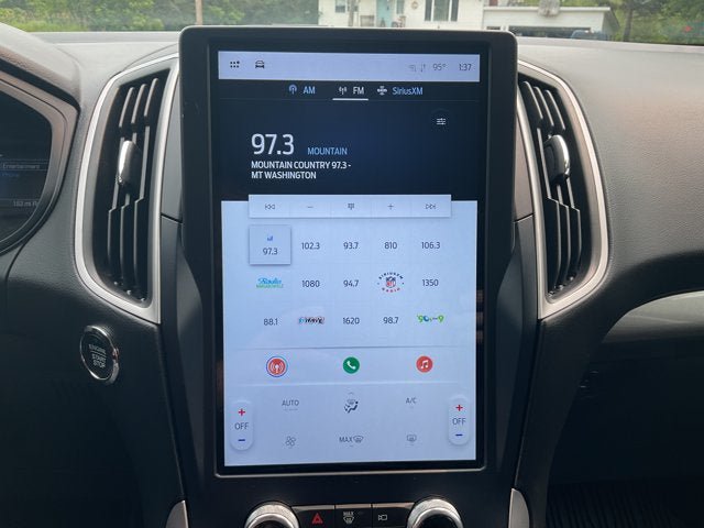 Certified 2022 Ford Edge SE w/ Black Appearance Package AWD/4WD image 21
