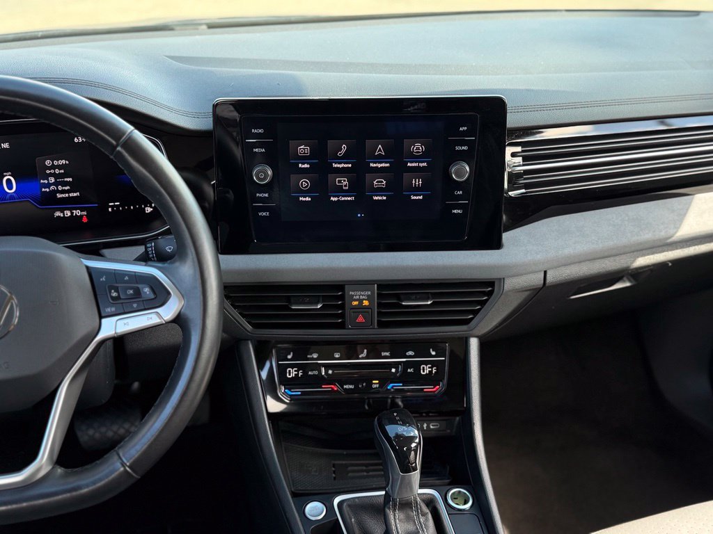 Used 2025 Volkswagen Jetta SE FWD image 15