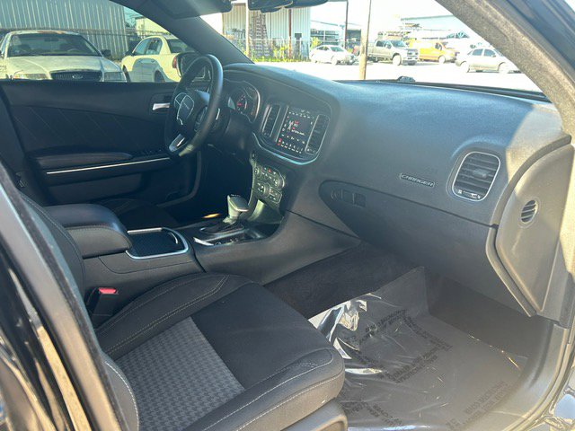 Used 2018 Dodge Charger GT AWD/4WD image 14