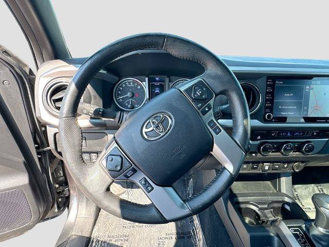 Used 2022 Toyota Tacoma Limited w/ Nightshade Package AWD/4WD image 10