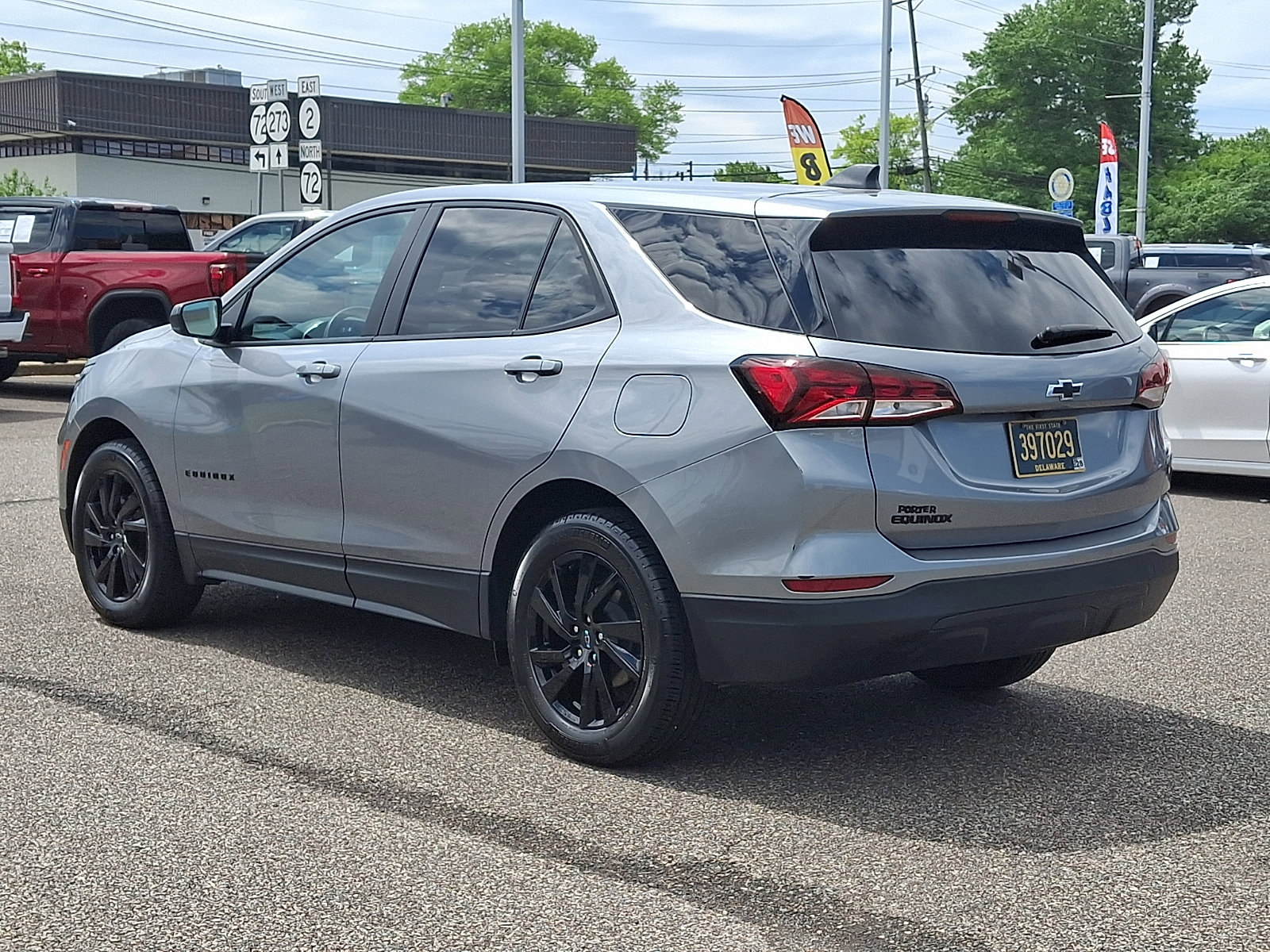 Used 2024 Chevrolet Equinox LS w/ LS Convenience Package FWD image 7