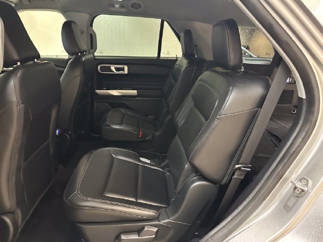 Certified 2021 Ford Explorer XLT w/ Equipment Group 202A AWD/4WD image 20