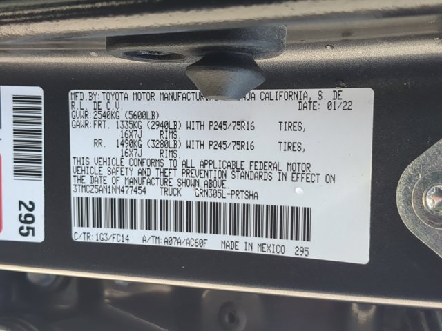 Used 2022 Toyota Tacoma SR5 AWD/4WD image 28