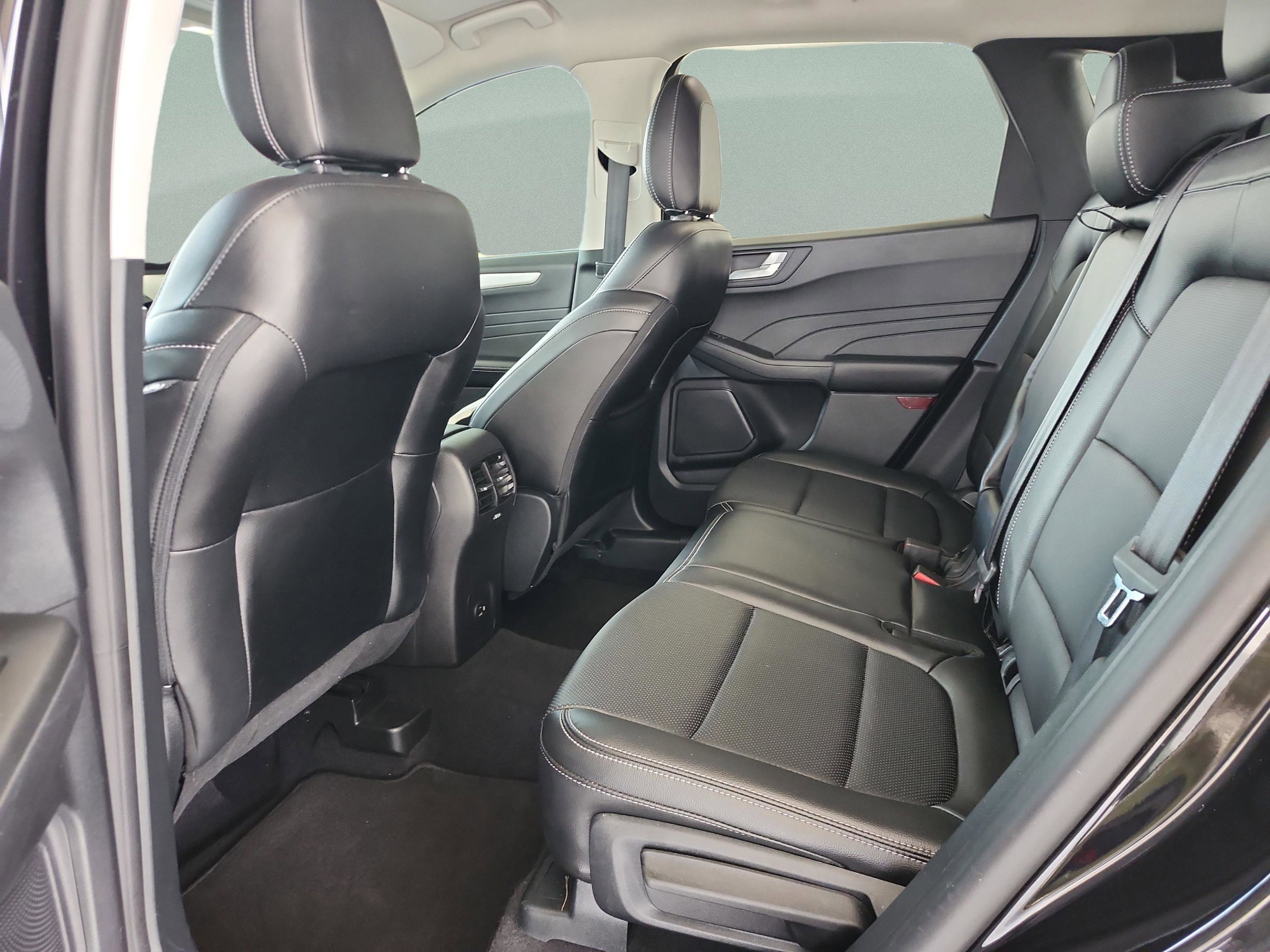 Certified 2022 Ford Escape SEL w/ Technology Package FWD image 16