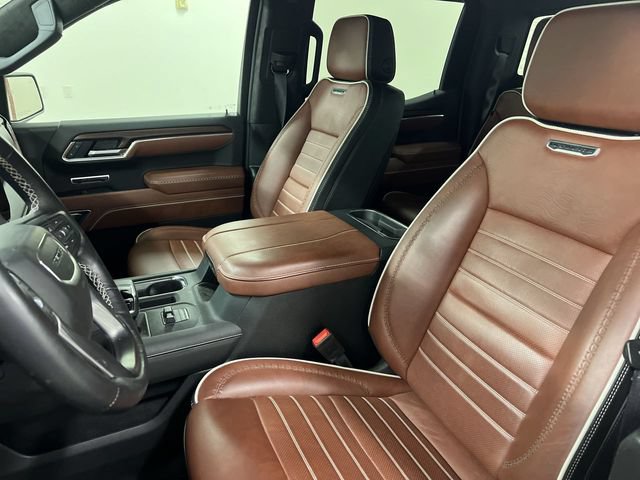 Used 2025 GMC Sierra 1500 Denali Ultimate AWD/4WD image 4