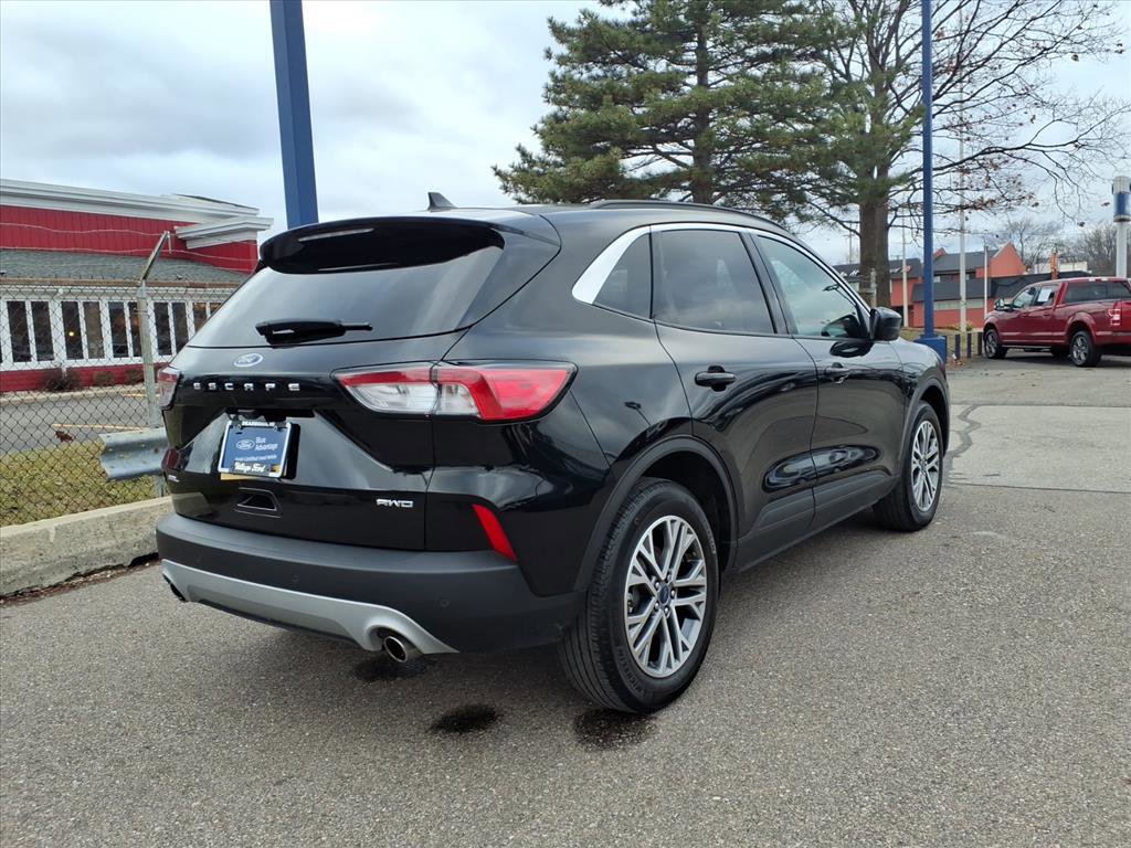 Certified 2022 Ford Escape SEL image 3