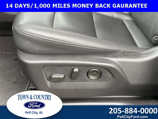 Used 2024 Chevrolet Suburban LT image 9