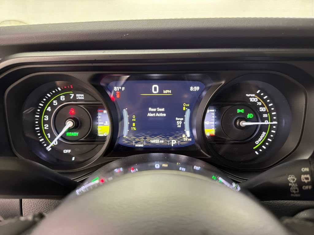 Used 2025 Jeep Wrangler Unlimited Sahara w/ Safety Group AWD/4WD image 23