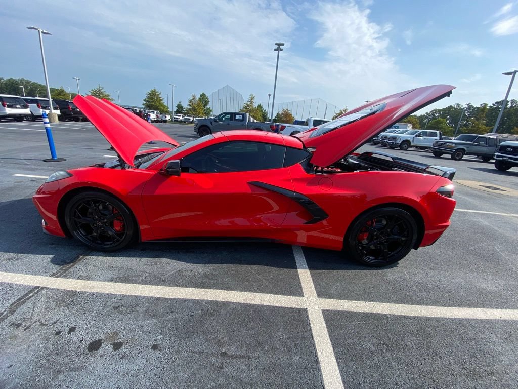 Used 2020 Chevrolet Corvette Stingray Preferred Cpe w/ 2LT Preferred Equipment Group RWD image 26