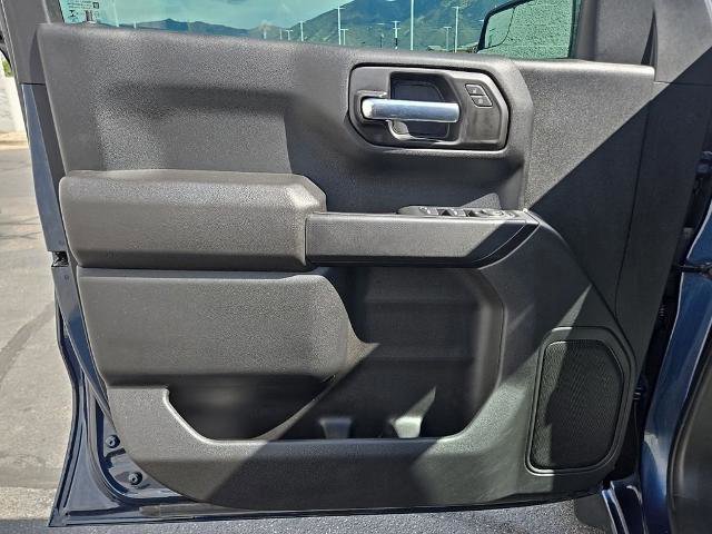 Used 2023 Chevrolet Silverado 1500 Custom image 16