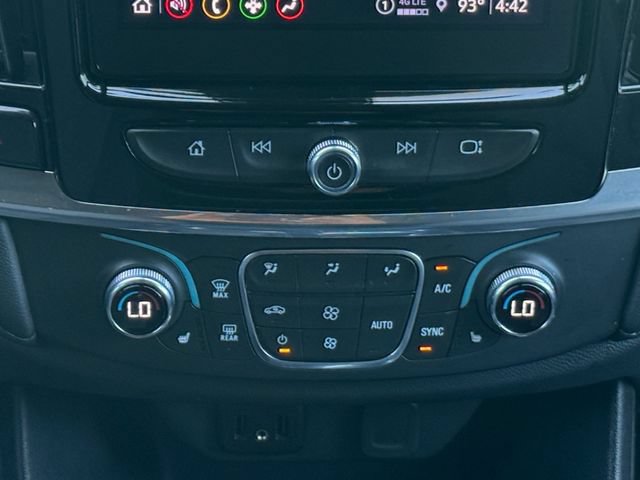 Used 2023 Chevrolet Traverse LT FWD image 5