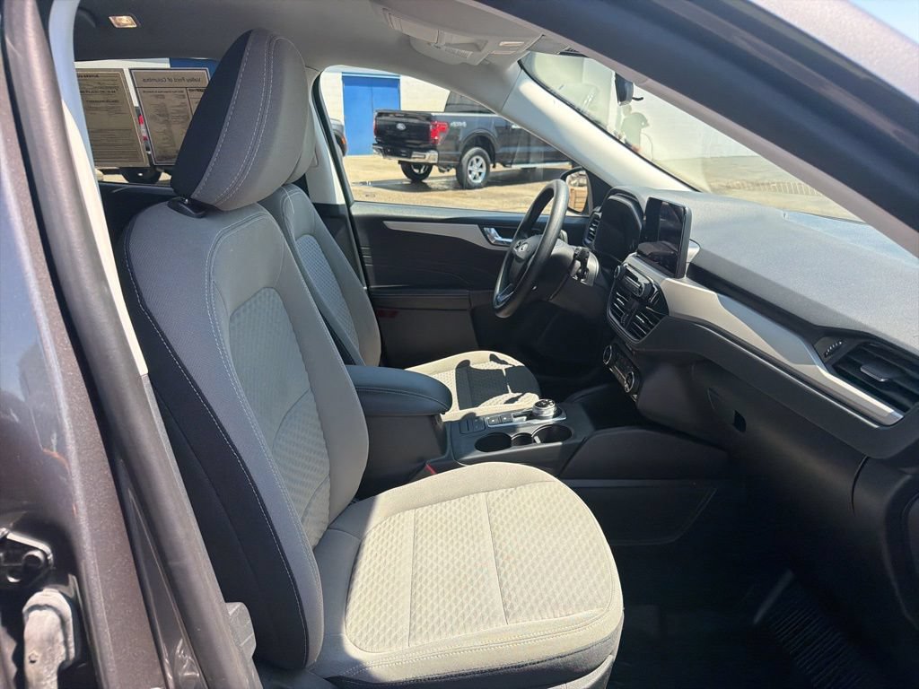 Certified 2021 Ford Escape SE FWD image 39