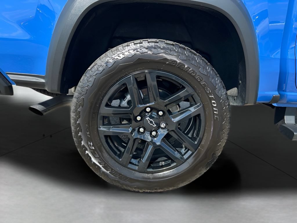 Used 2025 Chevrolet Colorado Trail Boss AWD/4WD image 10