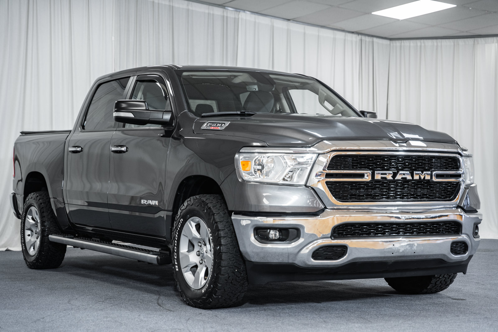 Used 2020 RAM 1500 Big Horn AWD/4WD image 1