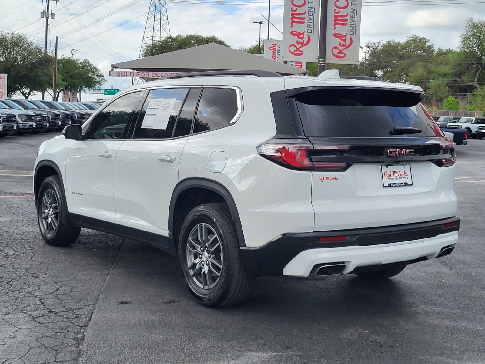 Used 2025 GMC Acadia Elevation FWD image 5