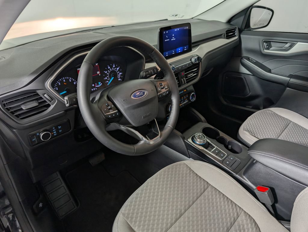 Certified 2022 Ford Escape SE w/ SE Sport Appearance Package FWD image 19