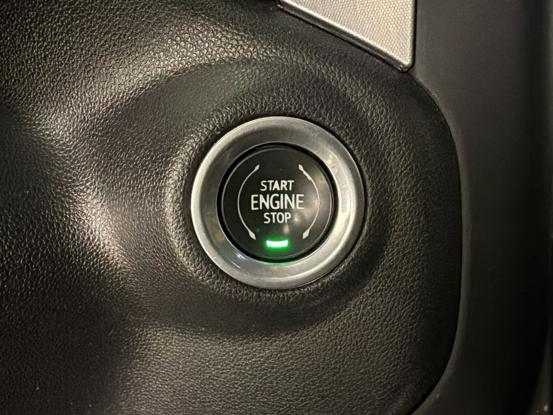 Used 2023 GMC Sierra 3500 SLT w/ Texas SLT Premium Package AWD/4WD image 9
